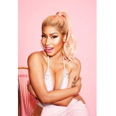 Nicky Minaj opaca a Kim Kardashian con cadente portada en la revista Paper