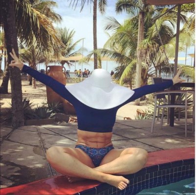 Hondureña Helena Álvarez luce cuerpazo y muestra su abdomen de 'acero'