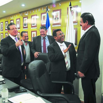 Alianza comunica al TSE que no cambiará nombre