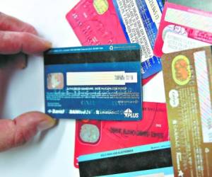 En Honduras circulan 837,921 tarjetas de crédito en manos de más de 500,000 personas a nivel nacional, según la Comisión Nacional de Bancos y Seguros.