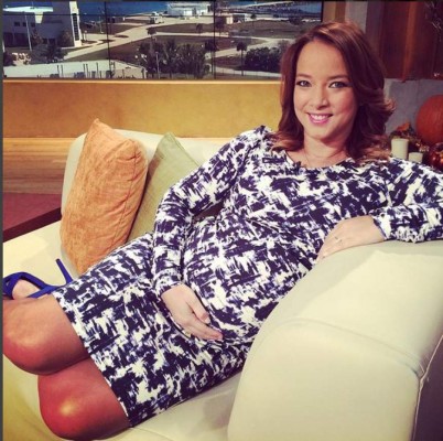 Adamari López sufre vergonzosa caída en programa en vivo