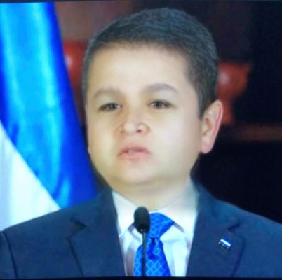 Usuarios viralizan los rostros de políticos hondureños con el filtro de bebé de Snapchat