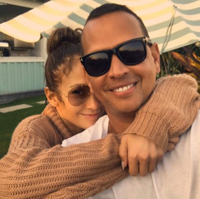 Jennifer López se muestra orgullosa de sus mellizos y publica tierna foto