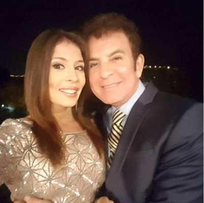 Iroshka Elvir y Salvador Nasralla derrochan amor en sus vacaciones