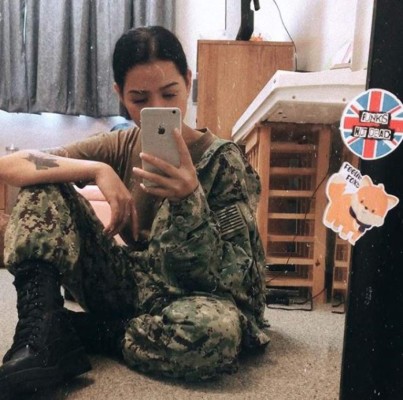 Creativa, guapa y militar: así es Bella Poarch, la sensación de TikTok