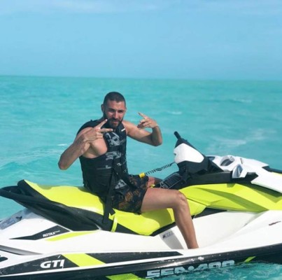 Así gasta los 7 millones de euros Karim Benzema, delantero del Real Madrid