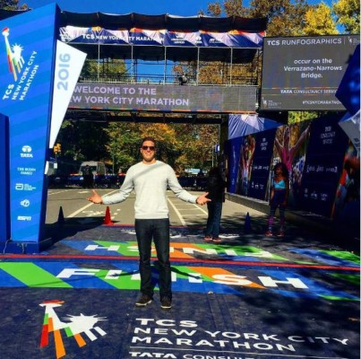 Hijo del primer Superman ya creció y sigue sus pasos