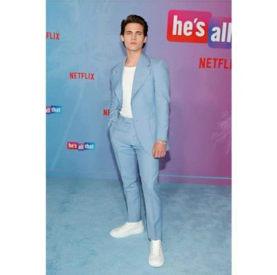 Tanner Buchanan, el actor estadounidense que está causando furor en Netflix (FOTOS)