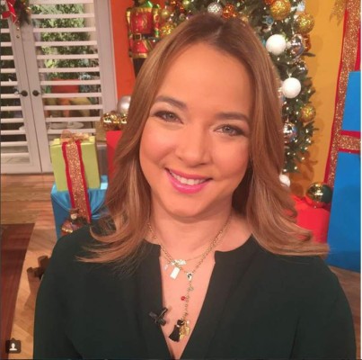 Adamari López sufre vergonzosa caída en programa en vivo