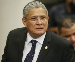 El diputado Esdras Amado López remarcó que es el subcoordinador de la bancada de Libre pese a la acción que llevó a cabo la directiva de este instituto político, foto: El Heraldo.