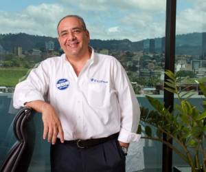 Camilo Atala cree en hacer la diferencia orientando las acciones en temas de negocio y país.