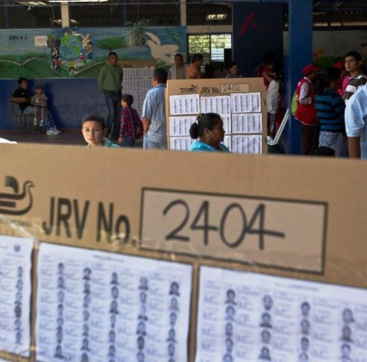 Reñidas elecciones presidenciales se viven en El Salvador