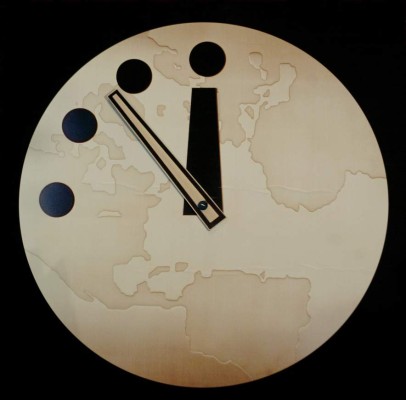 El simbólico Reloj del Apocalipsis se acerca a la medianoche