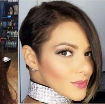 Atrevido cambio de look de la hondureña Nathalia Casco tiene revueltas las redes