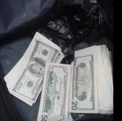 Capturan a dos colombianos con $26,000 en aeropuerto sampedrano