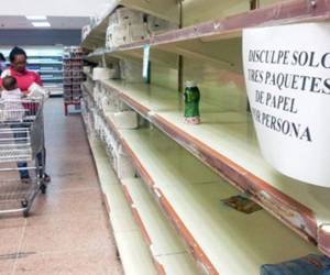 La expectativa está centrada en el informe del presidente sobre la 'emergencia económica', frente a la prometió impulsar la producción para bajar la dependencia casi total del petróleo -fuente del 96% de divisas-, en momentos en que el precio está por debajo de los 30 dólares el barril.