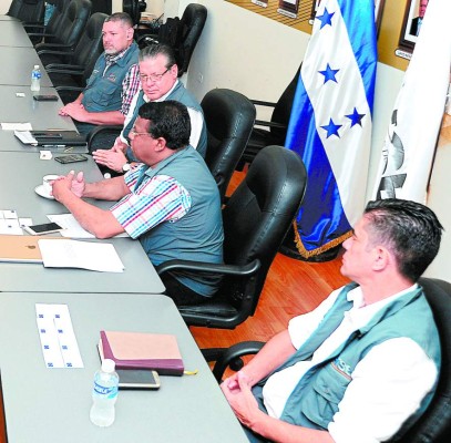 Ningún magistrado puede abstenerse de firmar declaratoria del TSE