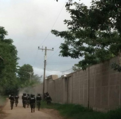 Allanan vivienda del alcalde de Yoro por sospechas de narcotráfico