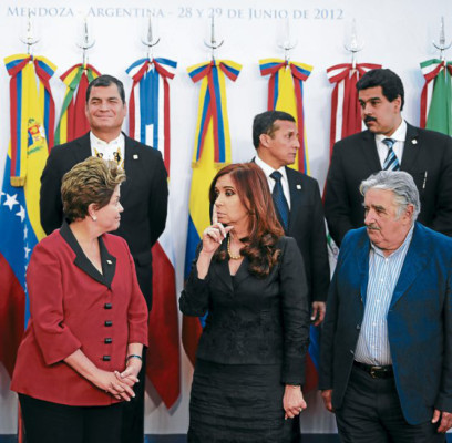Unasur y Mercosur suspenden a Paraguay