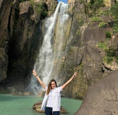 Alia Kafati: popular política, madre y psicóloga que busca un curul en el Congreso Nacional