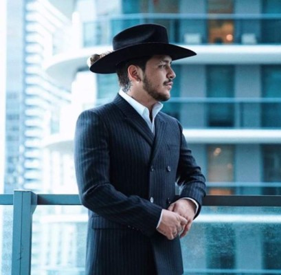 Viajes, autos de lujo y ropa de diseñador: así vive Christian Nodal
