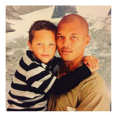 Las fotos íntimas del 'preso más sexy del mundo'