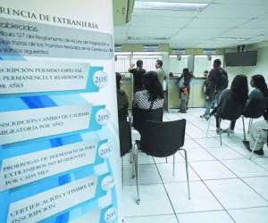 Según varios solicitantes consultados por EL HERALDO, la cita para obtener un pasaporte es entregada en al menos dos días.