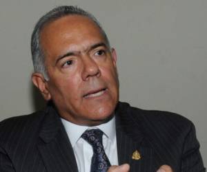 Óscar Álvarez determinó abandonar su cargo como diputado en el Congreso Nacional.