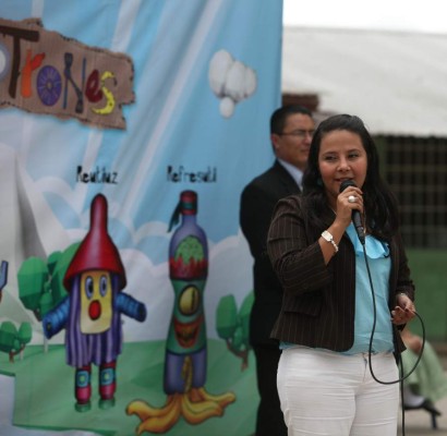 'Apoyamos 100 por ciento las escuelas Amigables”