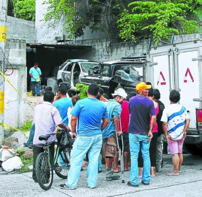 Desconocido acribilla a dueño de taller de pintura automotriz