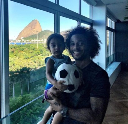 La faceta más tierna de los mejores futbolistas del mundo: ¡ser papá!