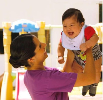 Gaby de Bukele: Psicóloga prenatal y bailarina de ballet, las facetas que no conocías de la primera dama de El Salvador  