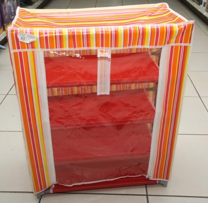 Almacene su calzado con estilo