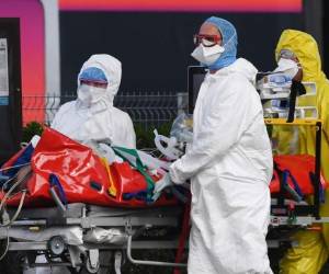 Las autoridades consideran que hasta ahora, al menos 243,300 personas se curaron de la enfermedad.