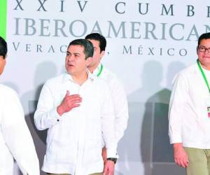 El presidente Juan Orlando Hernández dijo, desde Veracruz, México, que todos los seres humanos tienen derecho a ser parte de las decisiones de un Estado.