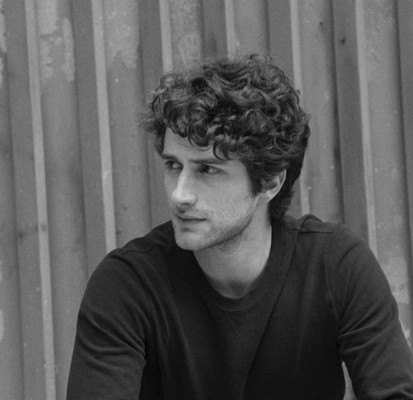 Así es Dario Yazbek, el guapo hermano del actor Gael García Bernal