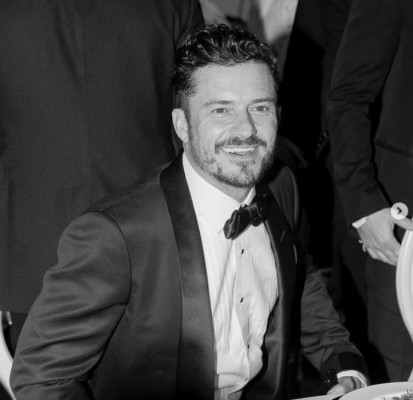 Exfoliarse con arena para gatos y odiar los espejos: los hábitos más extraños de los famosos (FOTOS)