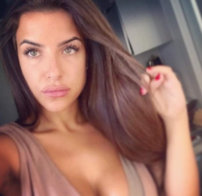 La sensual community manager de Cristiano Ronaldo enciende las redes