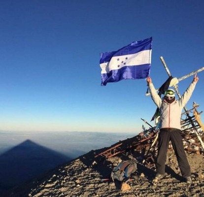 Rigo Polío, el capitalino que lleva con orgullo a Honduras hasta la cima