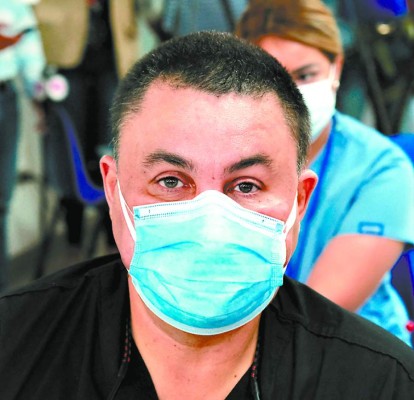 El IHSS buscará comprar hasta 4 millones de vacunas rusas