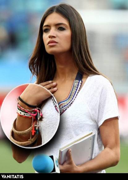 Los amuletos que siempre llevan los famosos para atraer la buena suerte