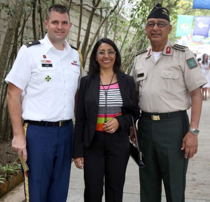 Cálida recepción para celebrar la libertad de Estados Unidos