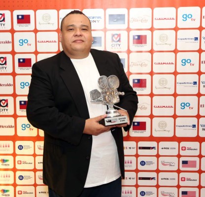 Ganadores del VI Festival de Cortos reciben sus premios