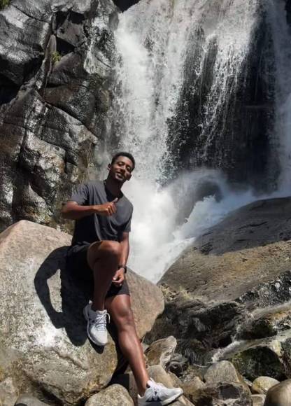 Así han sido las vacaciones de “Choco” Lozano con su bella novia