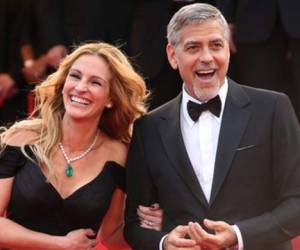 El actor George Clooney y la actriz Julia Roberts.