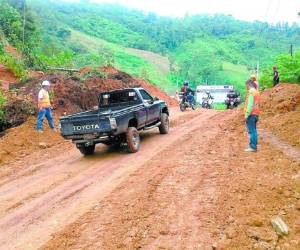 La tormenta tropical Nate se alejó de las costas hondureñas, pero sus bandas, que se extienden a cientos de kilómetros, están ocasionando lluvias a nivel nacional.
