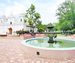 El centro histórico se considera como uno de los mejor conservados. En la gráfica, la iglesia San Juan Bautista.