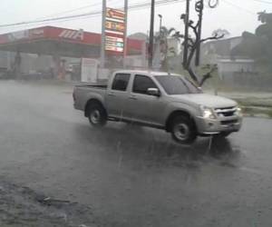 'Las lluvias se han presentado con más fuerza en la zona costera del departamento de Usulután, donde hemos tenido vientos fuertes', precisó Meléndez por medio de Radio Nacional.(Foto: El Nuevo Diario/ El Heraldo Honduras/ Noticias Honduras hoy)