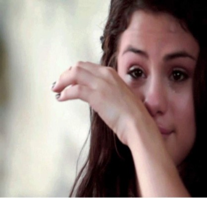 Selena Gomez llora por nueva infidelidad de Justin Bieber