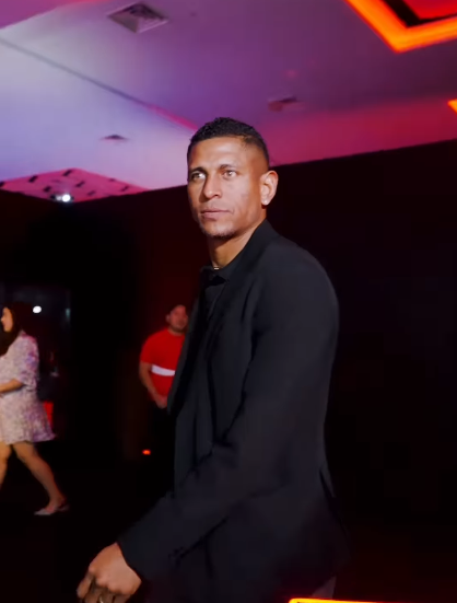 Carlo Costly preocupa a sus seguidores al ser internado en un hospital: ¿Qué tiene?